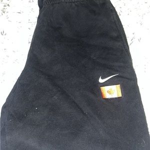Mens Nike Canada medium sweat pants